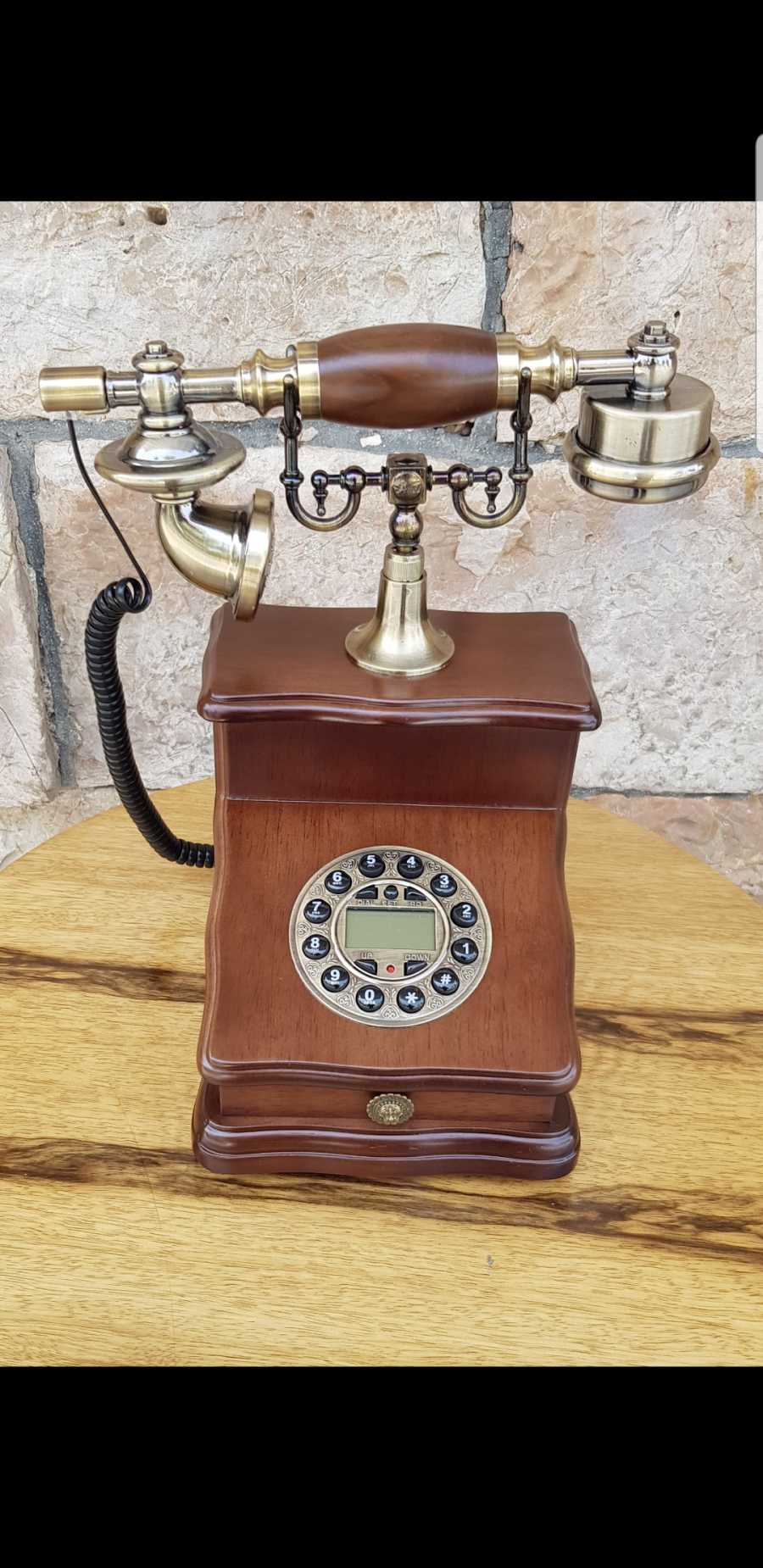 טלפון בסגנון עתיק